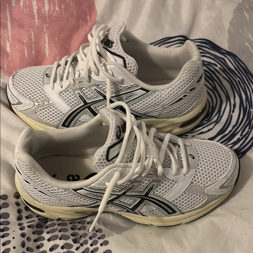 ASICS Women's White Running Shoes size 5